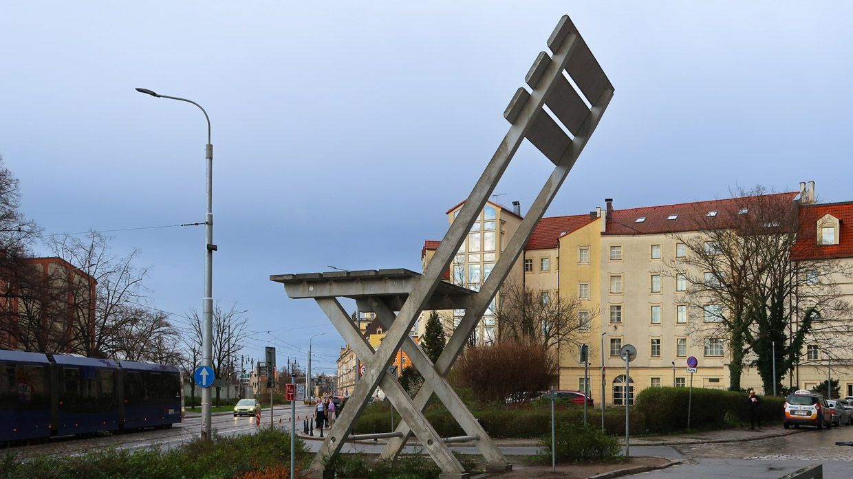 Скульптура «Стілець». фот. Владислав Яценко